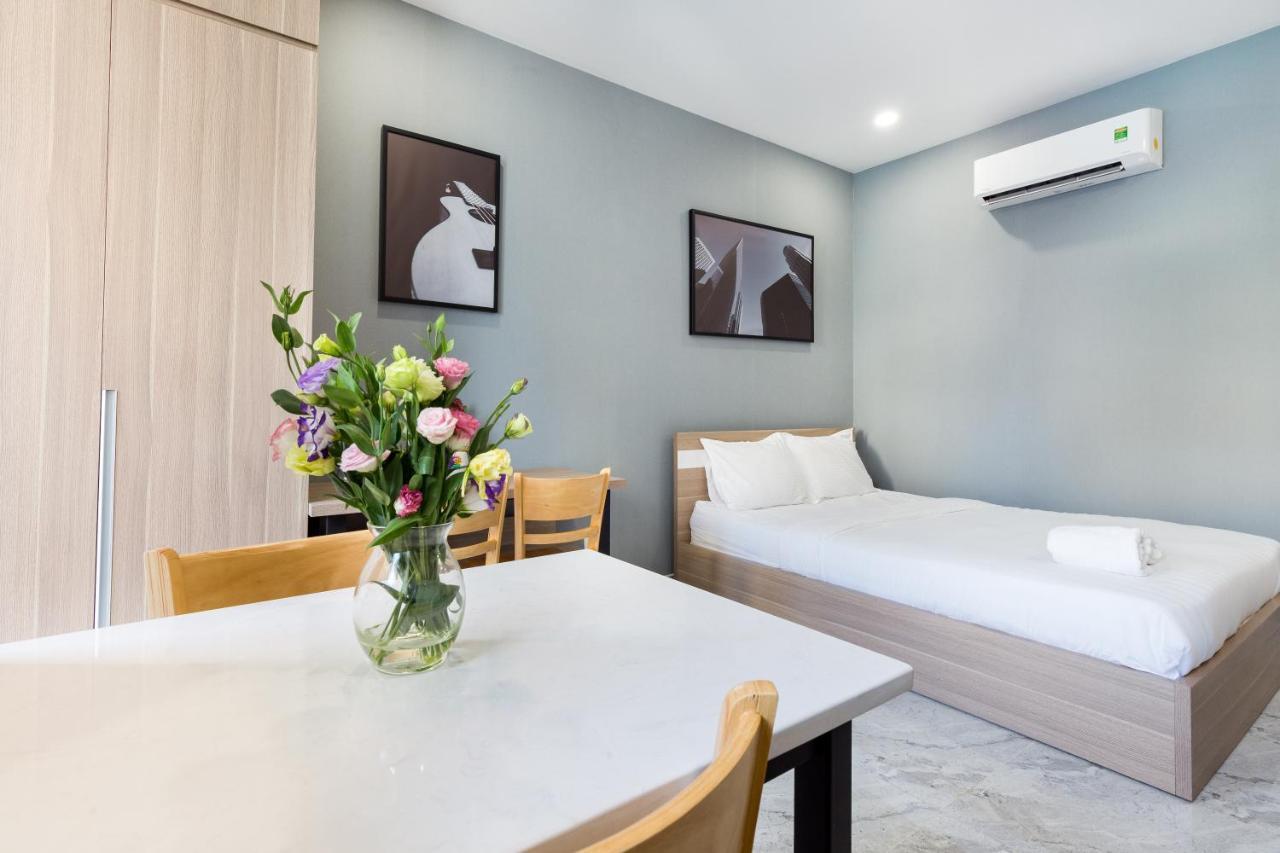 Studio Serviced Apartment - Phu Nhuan Center Хошимін Екстер'єр фото